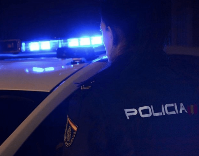 Imagen de archivo de una agente de la Policía Nacional (Foto TA)